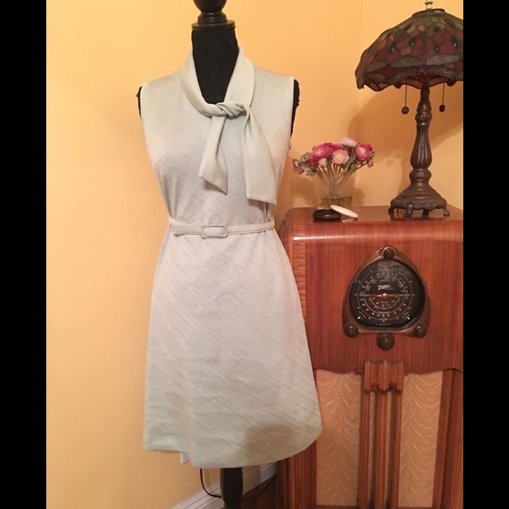 1960 mint color dress